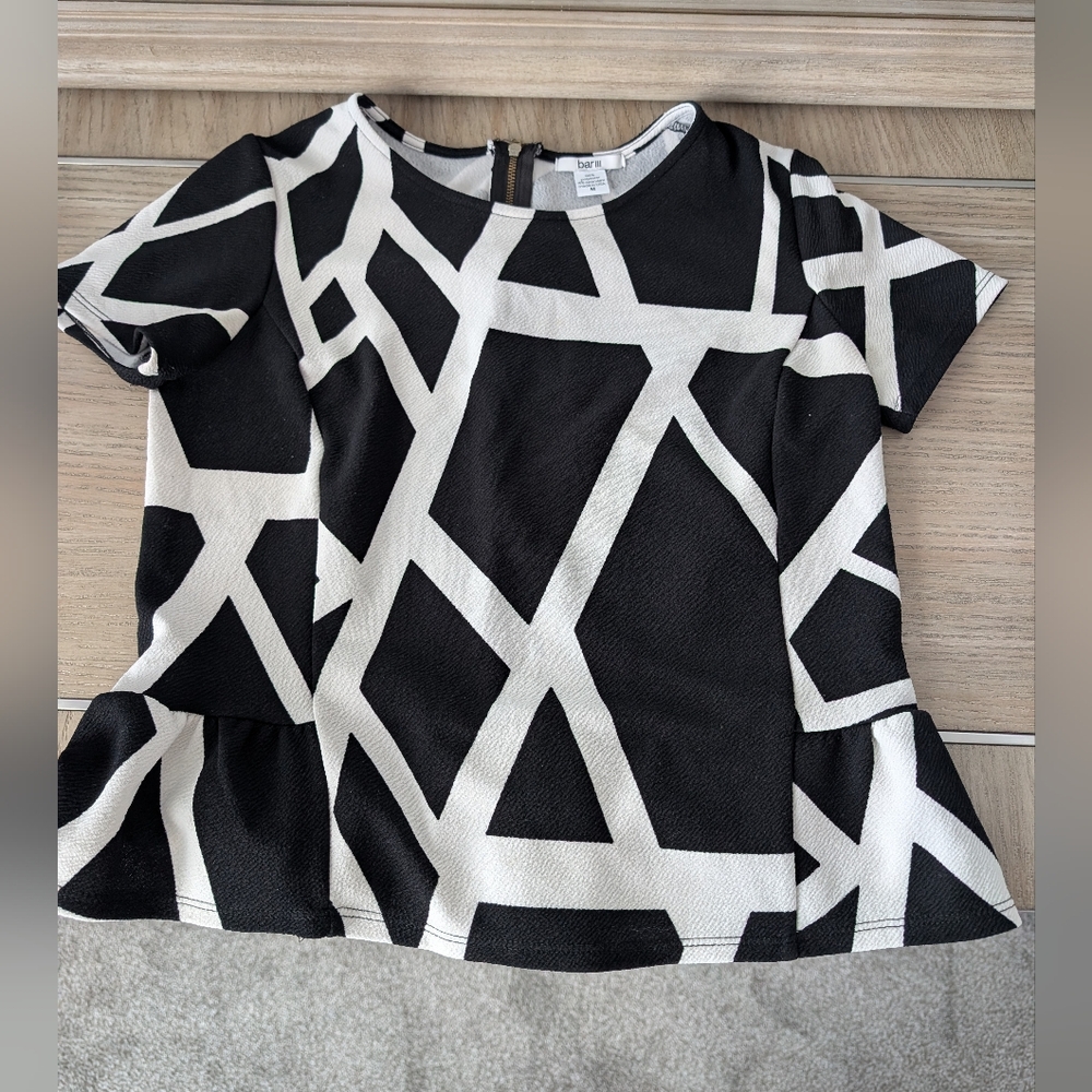 Bar III Black and White Geometric Peplum Top M